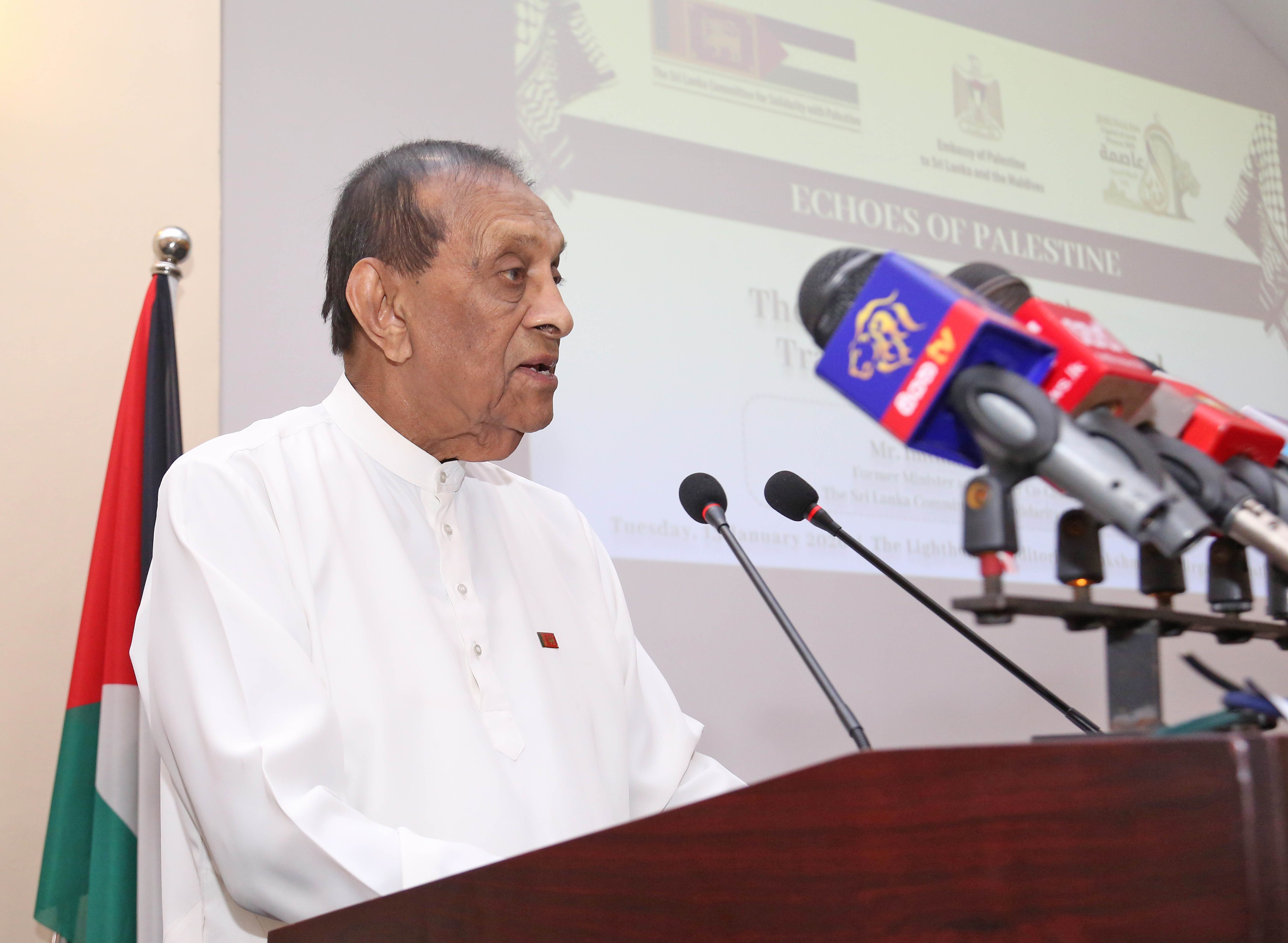 வேறுபாடுகளை கடந்து மனிதத்தை  ஏற்றுக்கொள்ள வேண்டியது அவசியம்: கரு ஜயசூரிய