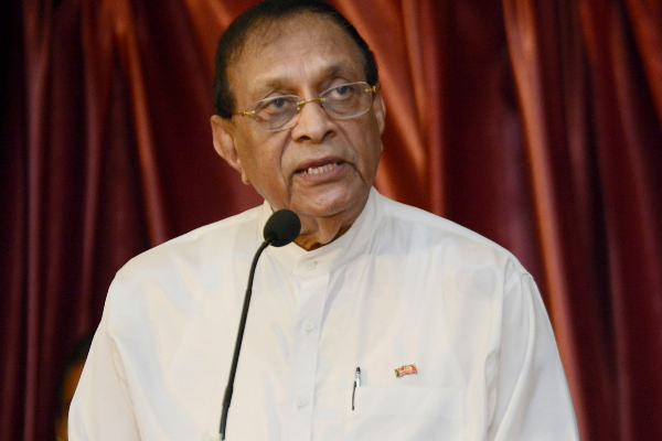 வட, கிழக்கு மக்கள் கோரிய ஆட்சி  அதிகாரத்தை வழங்குவது கடமை - கரு ஜயசூரிய