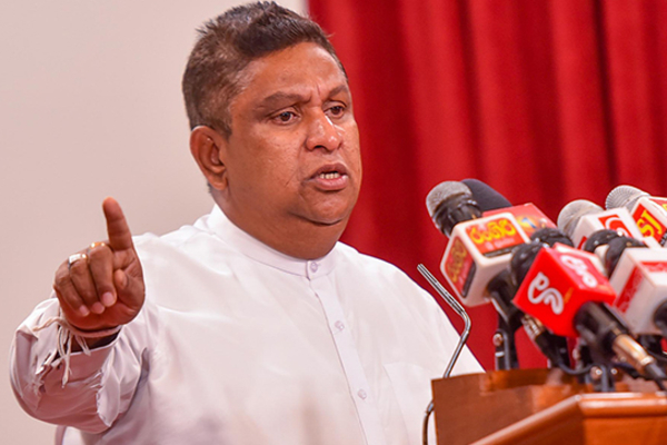 அரசாங்கத்தின் தவறான நடவடிக்கையே தட்டுப்பாட்டுக்கு காரணம் - சாமர எம்.பி