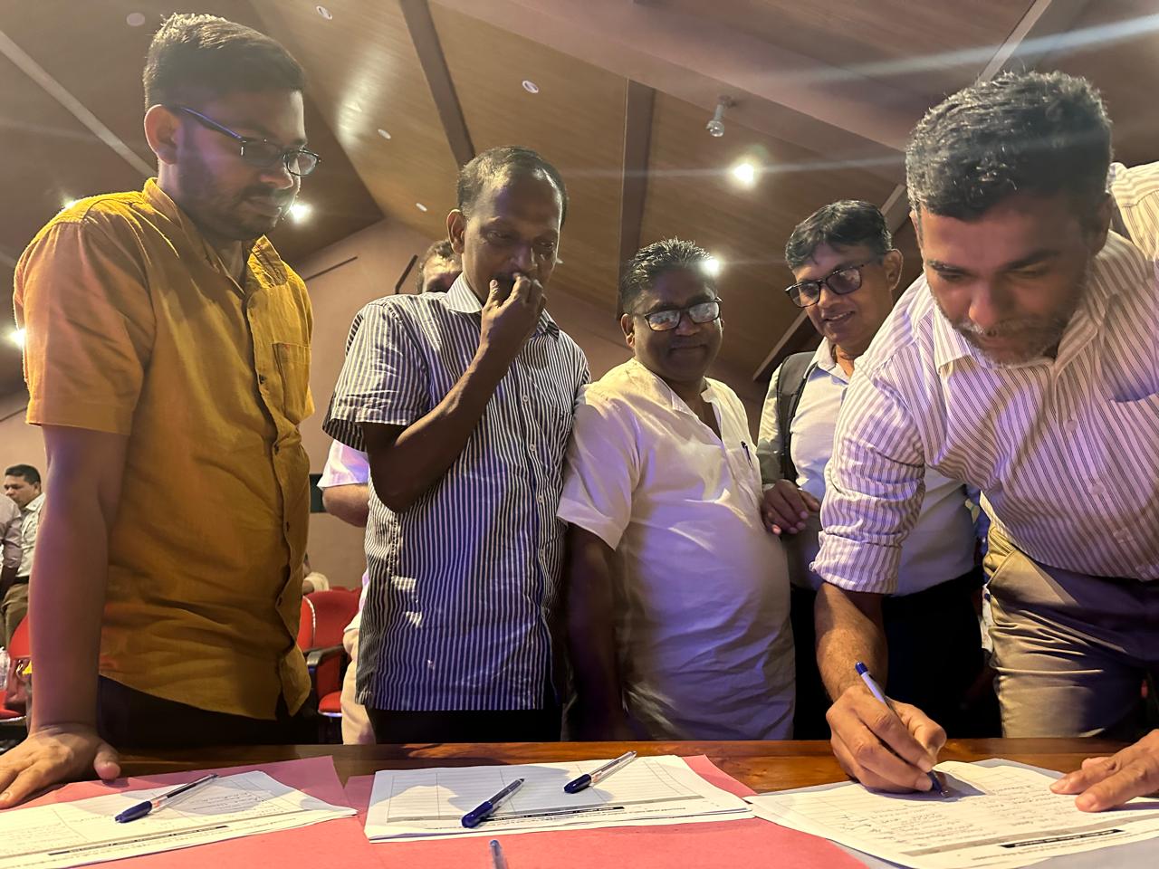 மலையக  சிவில் அமைப்புக்கள் ஏப்ரலில் பாரிய ஆர்ப்பாட்டம்