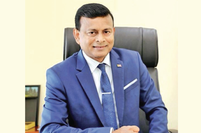 புதன்கிழமைகளில் மேலதிக  வகுப்புக்களை நிறுத்துங்கள் - அத்தியாவசிய சேவைகள் ஆணையாளர் நாயகம்