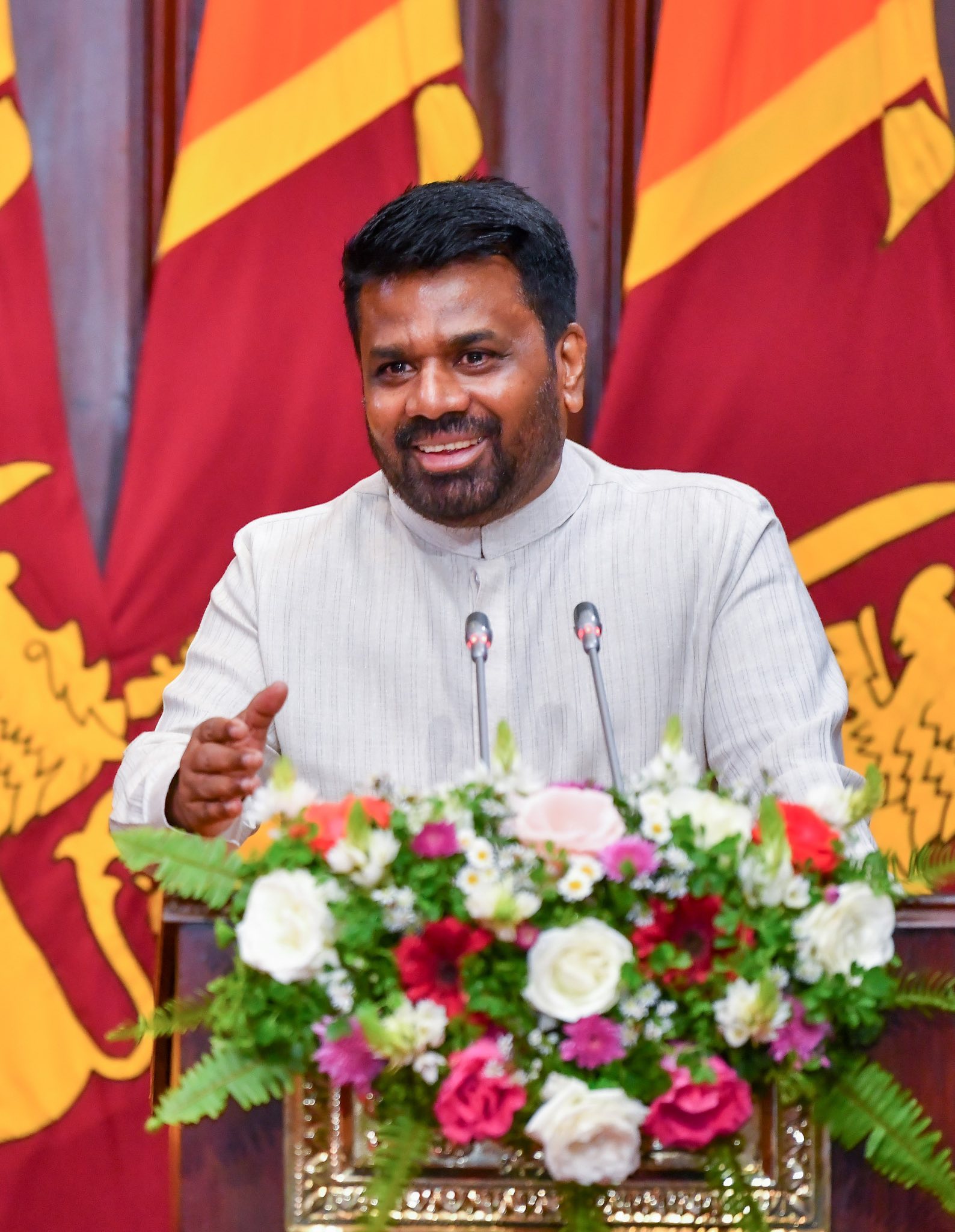 சிக்கலான பிரச்சினைகளை தீர்ப்பதற்கு  டிஜிட்டல் முறை பரிமாற்றங்களுக்குள் நுழைய வேண்டும் - ஜனாதிபதி அநுரகுமார