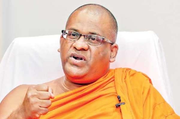 வெசாக் வாரத்தில்  மிருகங்களை  பலியிடுவதைத் தவிர்க்க வேண்டும் - ஞானசார தேரர்