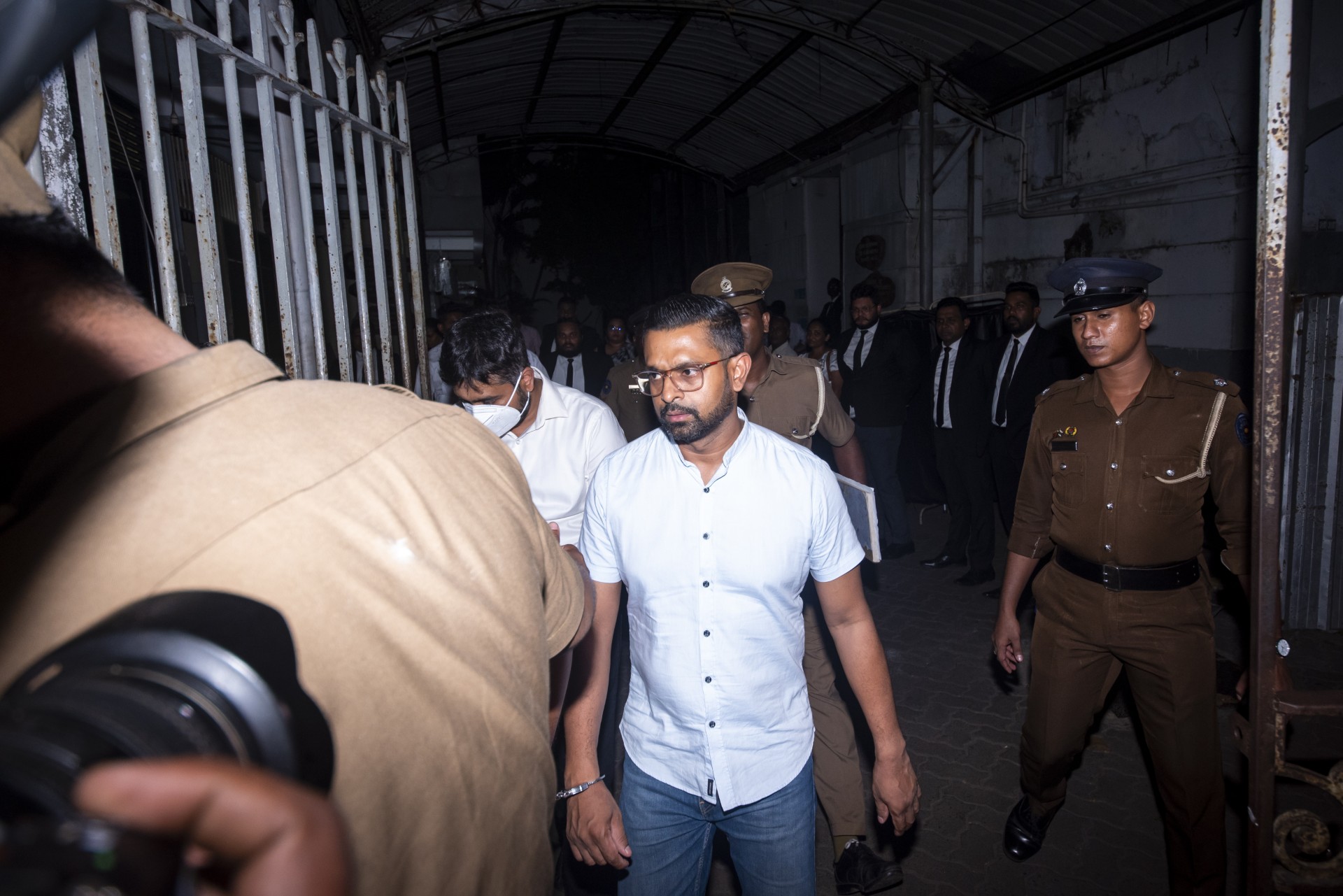 சரித், ரகித்த, அருண கைது ஜூலை 03 வரை விளக்கமறியலில் வைக்க உத்தரவு - முன்னாள் அமைச்சர் விஜயதாஸ தொடர்பிலும் விசாரணை