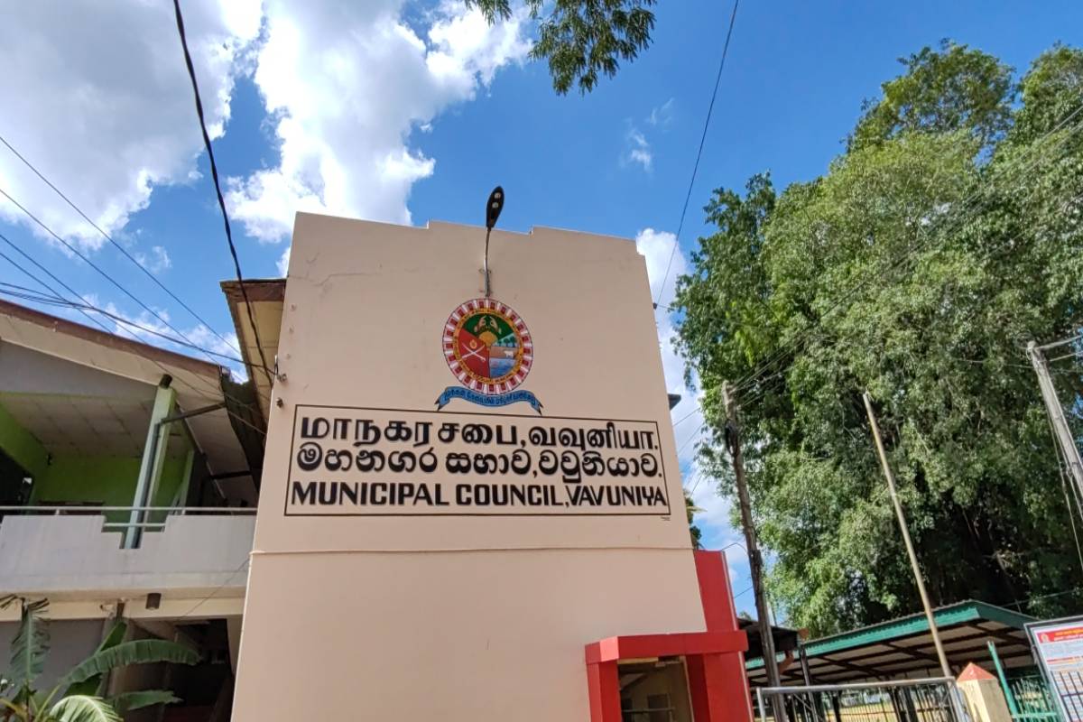 மேயர் கண்டீபன் நீதிமன்றத்தால் விடுவிப்பு