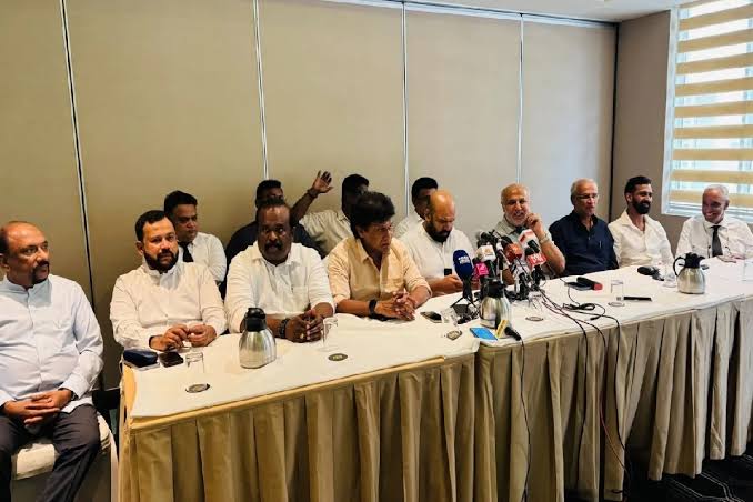 ஜனாதிபதி மற்றும் எதிர்க்கட்சித்தலைவரை நாளை சந்திக்கும்  தமிழ்பேசும் கட்சிகளின் பிரதிநிதிகள்