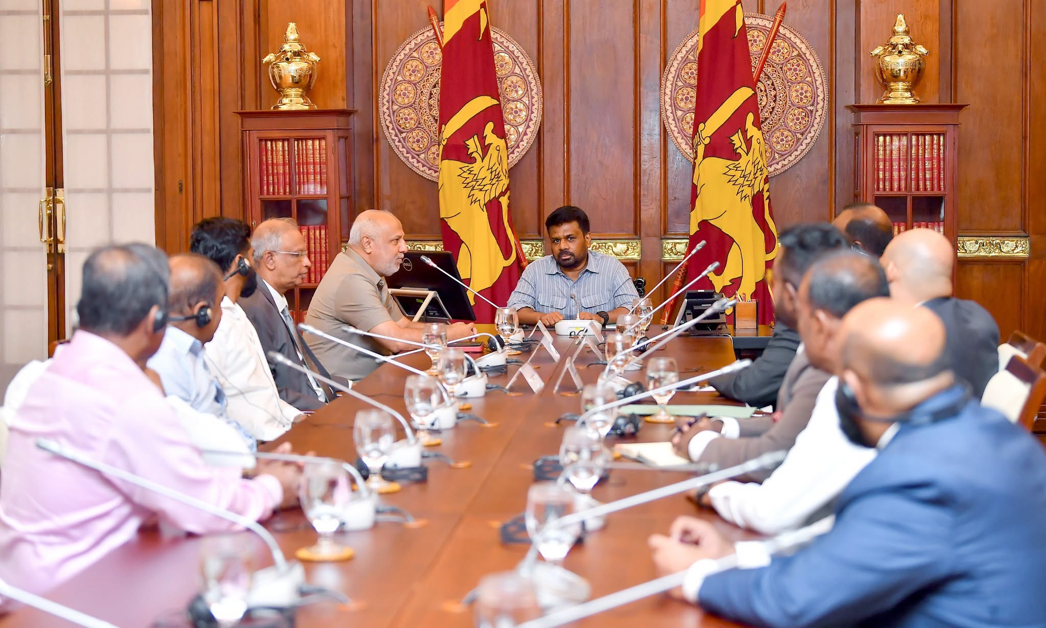 தமிழ்பேசும் கட்சிகளின் பிரதிநிதிகள் ஜனாதிபதியுடன் சந்திப்பு