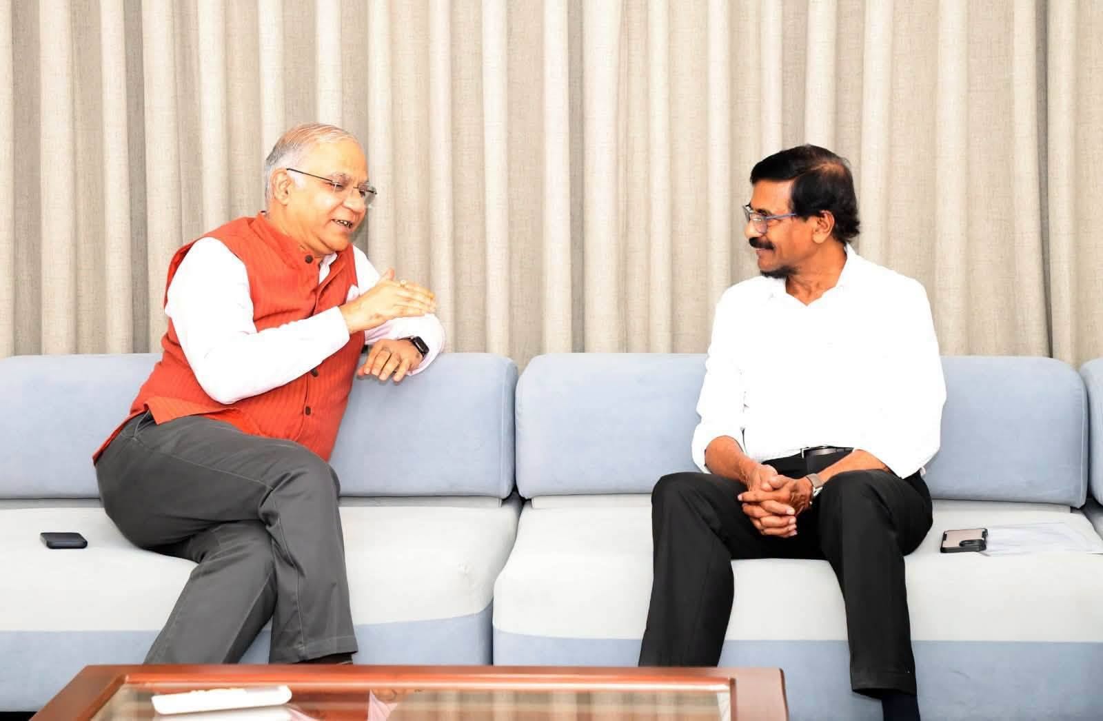 இந்தியாவிற்கும் இலங்கைக்கும் இடையில் வளர்ச்சியடைந்துள்ள இராஜதந்திர, கலாசார உறவுகள் தொடர்பில் கலந்துரையாடல்