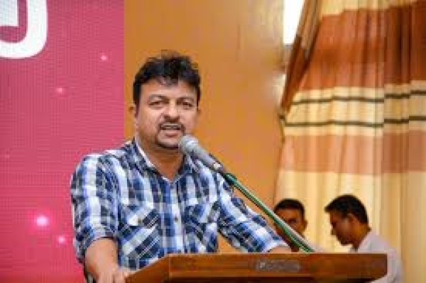 தொழிற்சட்டங்களை திருத்த 17பேர்  கொண்ட குழு நியமனம்