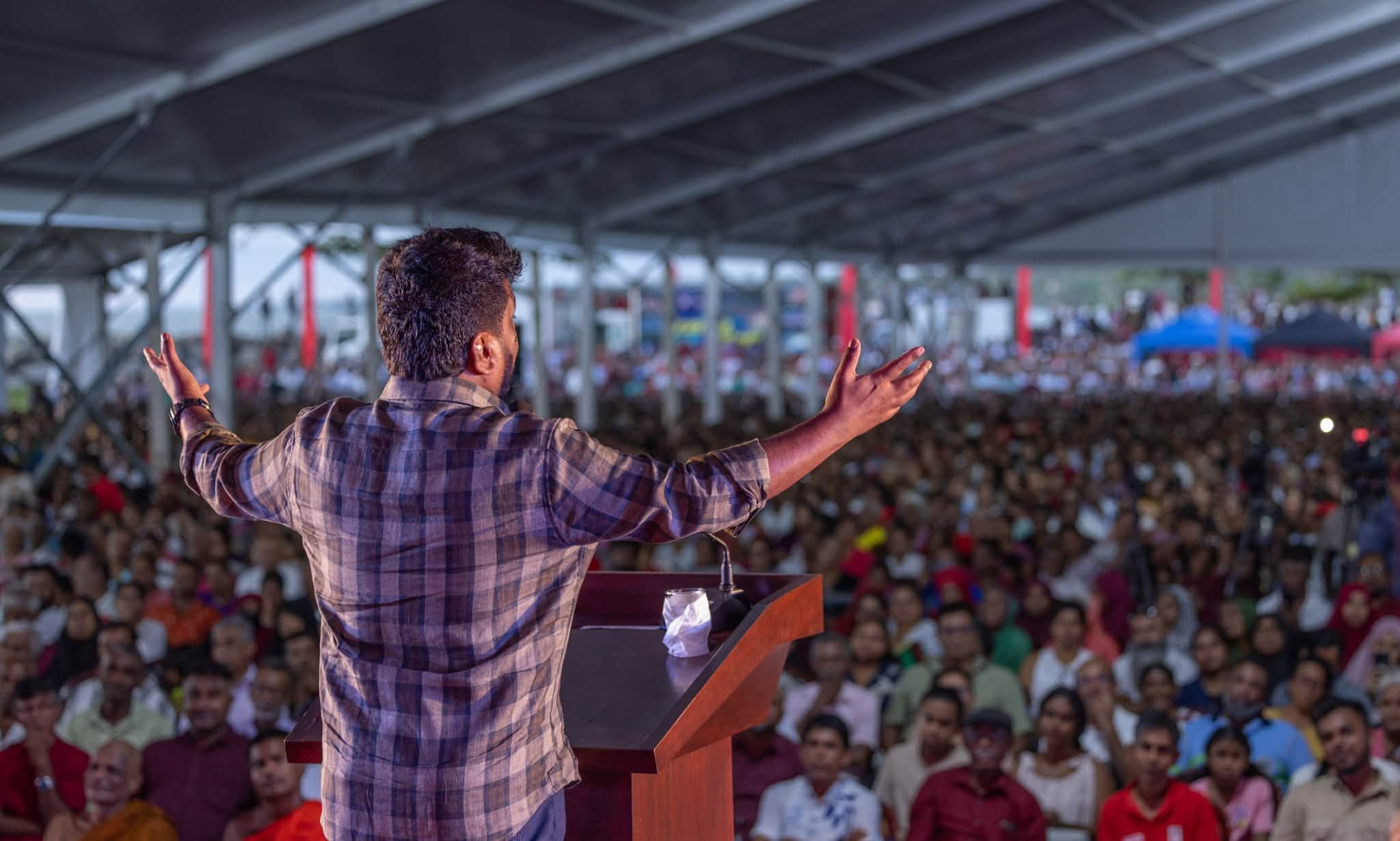 திருடன் - பொலிஸ் விளையாட்டிலிருந்த கறுப்பு அரசை அடியோடு ஒழிப்போம் - ஜனாதிபதி சூளுரை