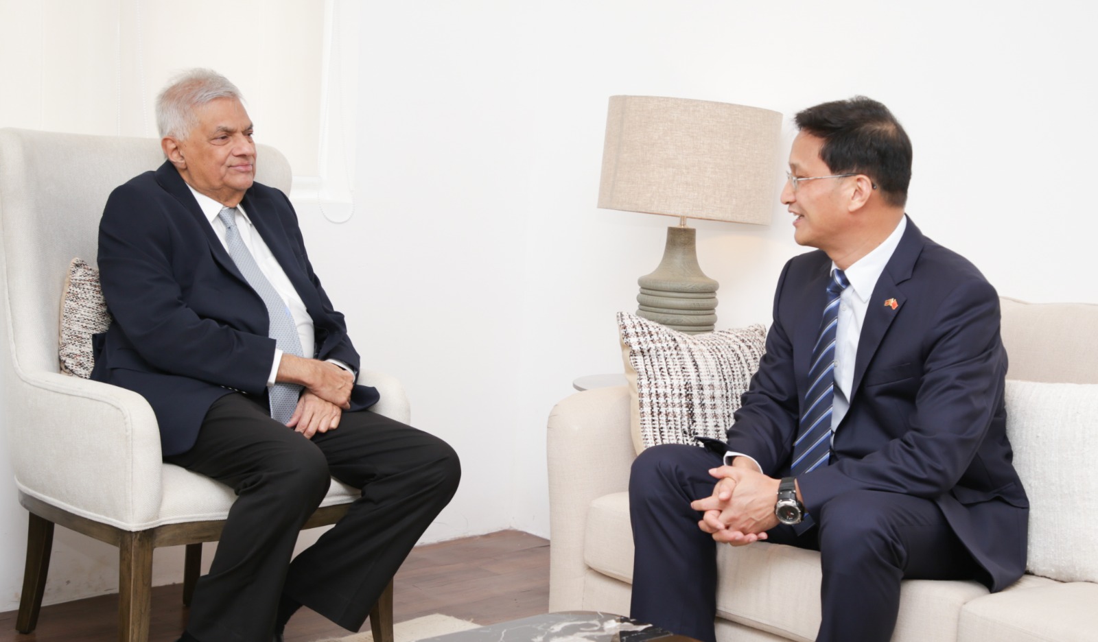 ரணிலை சந்தித்தார் சீனத் தூதுவர்