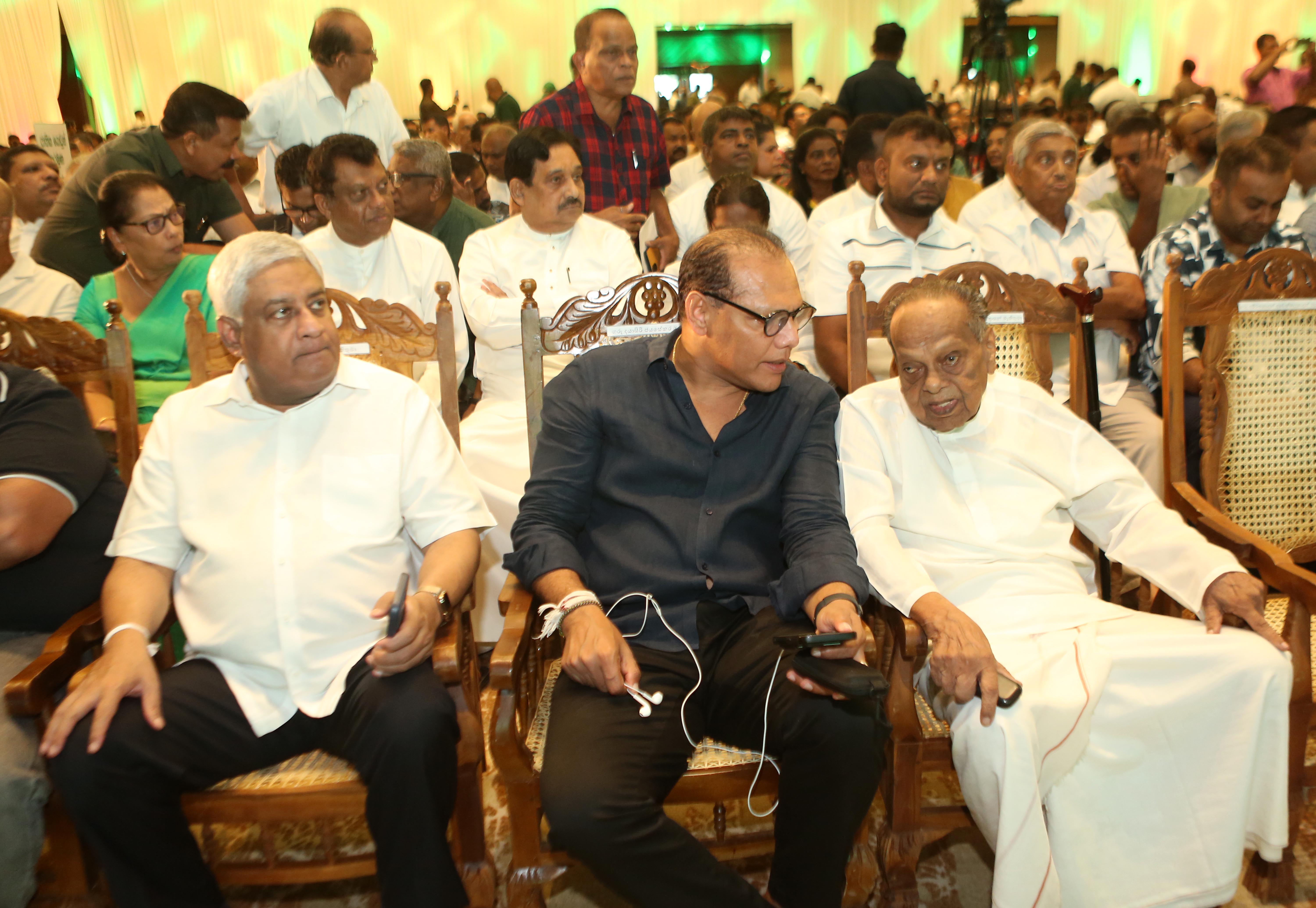 மாகாணசபைகளை கைப்பற்றுவோம்: தயாசிறி தெரிவிப்பு