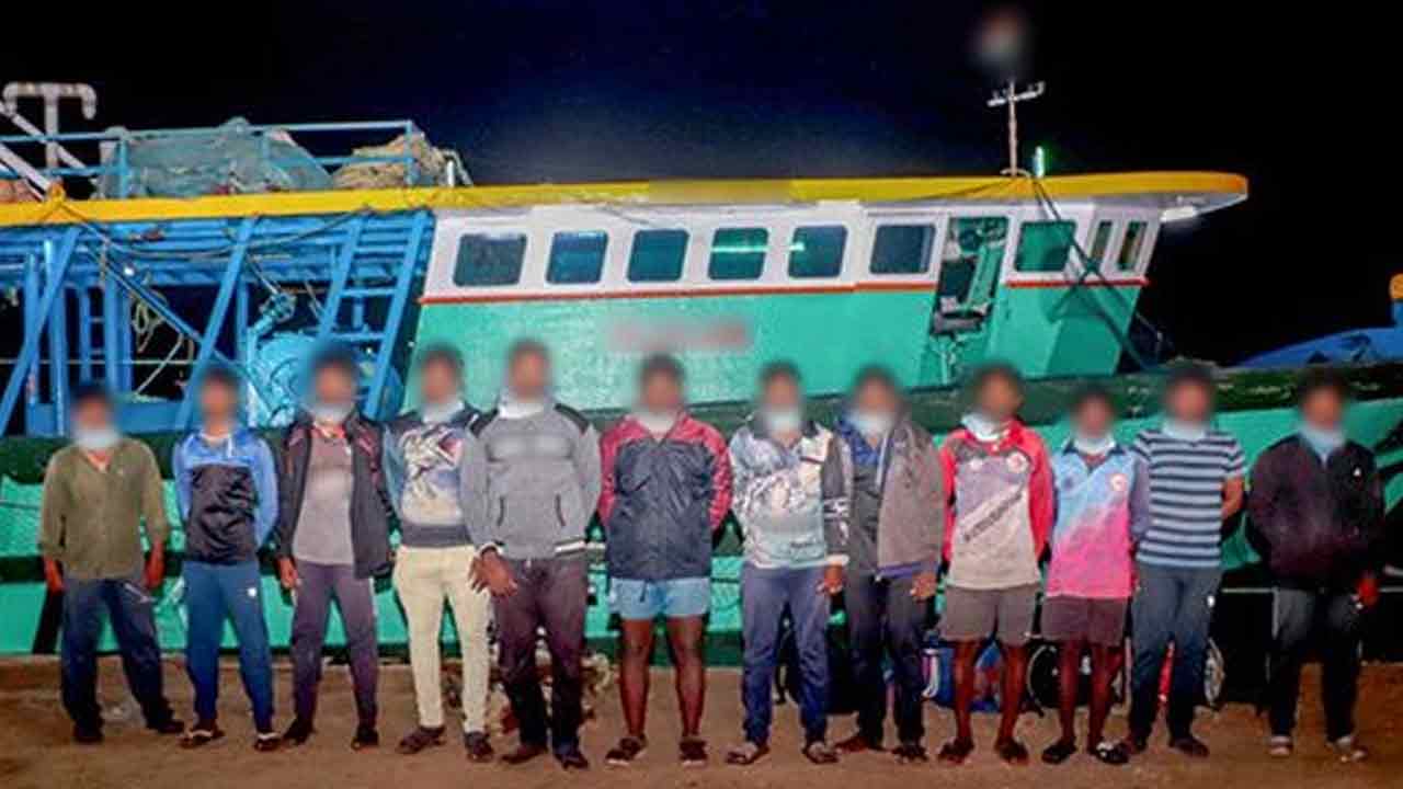 கைதான இந்திய மீனவர்களுக்கு விளக்கமறியல்