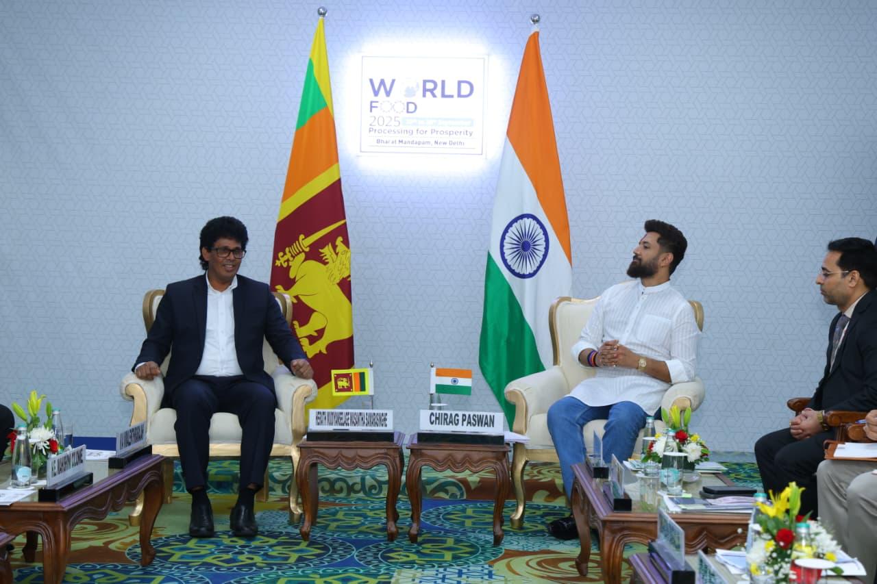 அமைச்சர் வசந்த சமரசிங்க தலைமையிலான குழு டில்லி விஜயம்