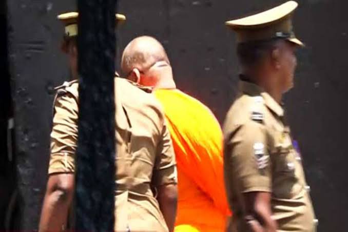 நீதிமன்ற நடவடிக்கைகளுக்கு பயந்து மறைந்துக் கொள்ளவில்லை - ஞானசார தேரர்