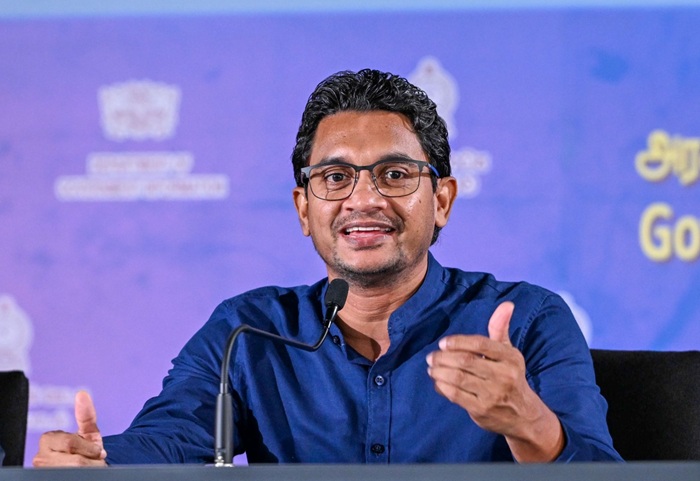 வீரவன்ச காண்பித்த புகைப்படம் போலியானது - பிரதியமைச்சர் சதுர