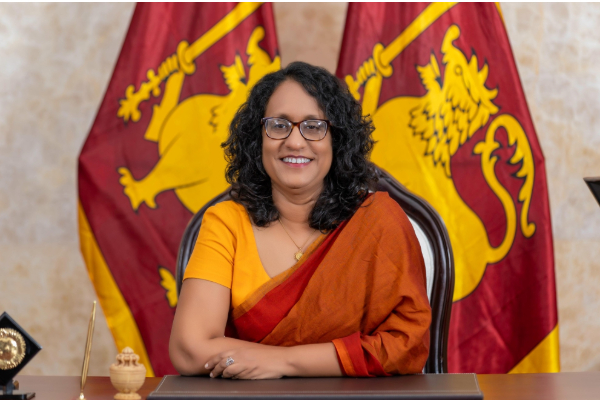 இந்தியா பறந்தார் பிரதமர் ஹரிணி