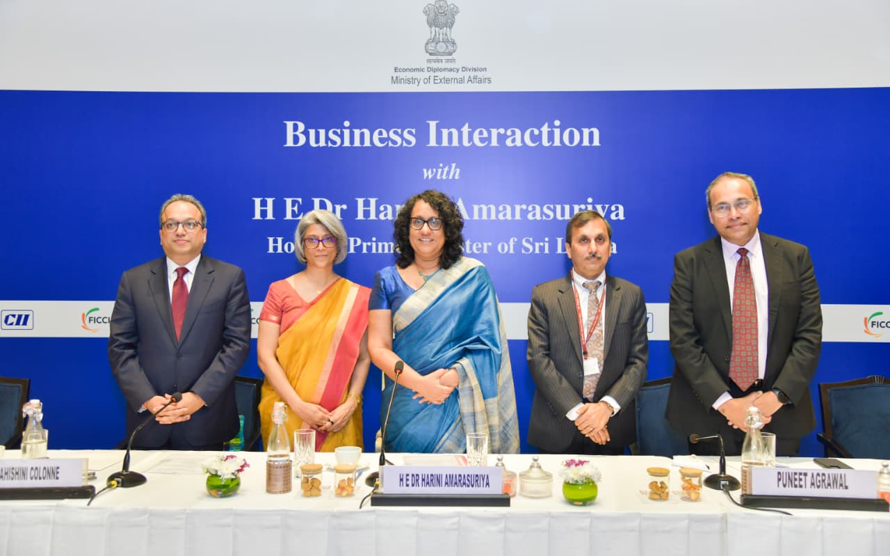 புதுடெல்லியில் இந்திய வர்த்தக சங்கங்களின் பிரதிநிதிகளை சந்தித்த பிரதமர்