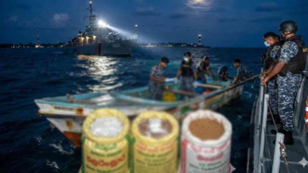 கற்பிட்டி கடலில் பெருந்தொகை போதைப்பொருட்கள்  மீட்பு