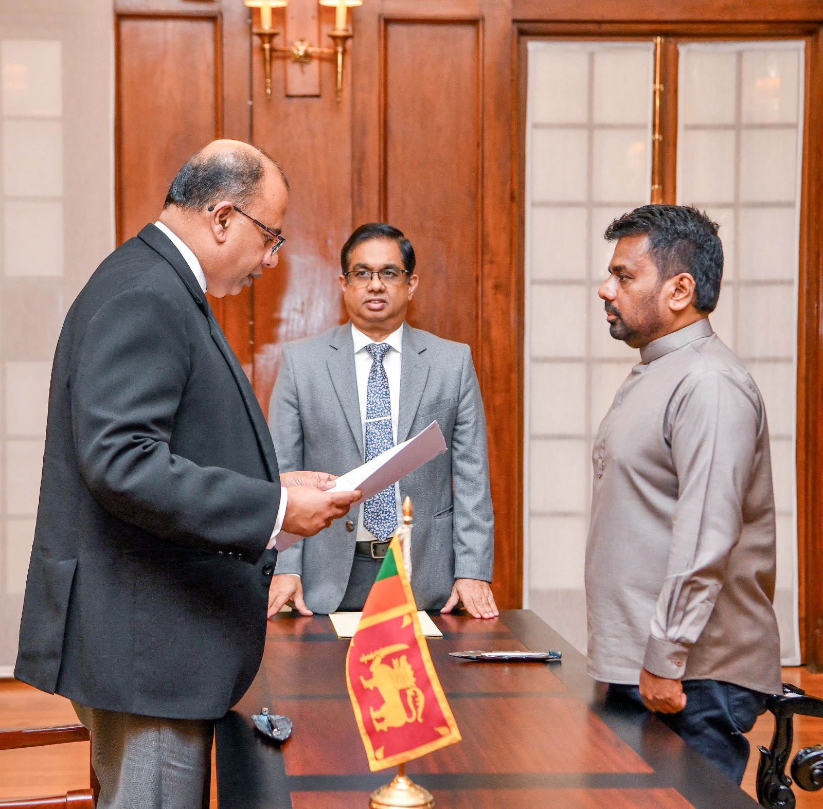 பதில் பிரதம நீதியரசராக  உச்ச நீதிமன்ற நீதியரசர் யசந்த கோதாகொட நியமனம்