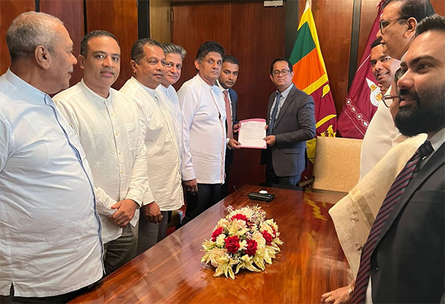 சபாநாயகருக்கு எதிர்க்கட்சிகள் கடிதம்