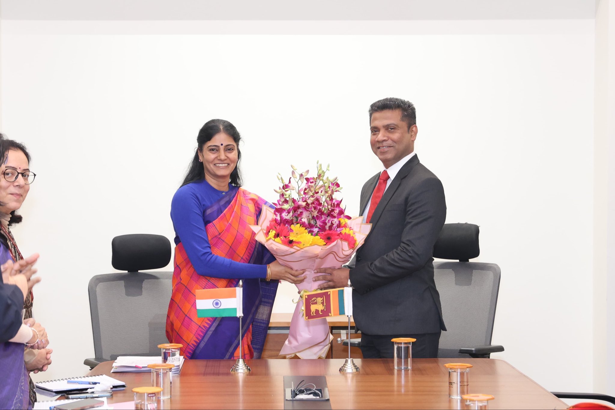 அனர்த்த நிவாரணப் பணிகளை வலுப்படுத்த தொடர்ந்தும்  ஒத்துழைப்பு வழங்க தயார்: இந்திய சுகாதார மற்றும்  குடும்ப நலத்துறை இராஜாங்க அமைச்சர்