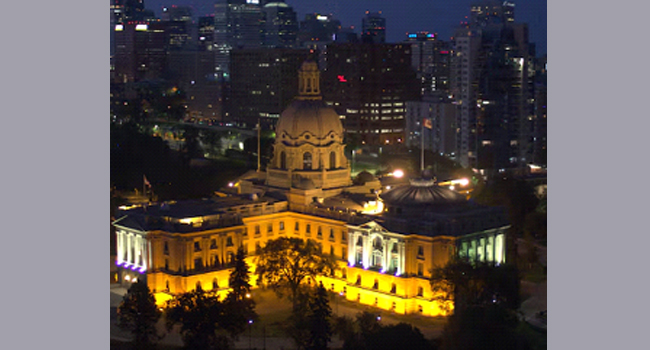 தணிக்கையாளர் நாயகத்திற்கு பதிலாக உள் வேட்பாளர் குறித்து அல்பேர்ட்டா குழு பரிந்துரை