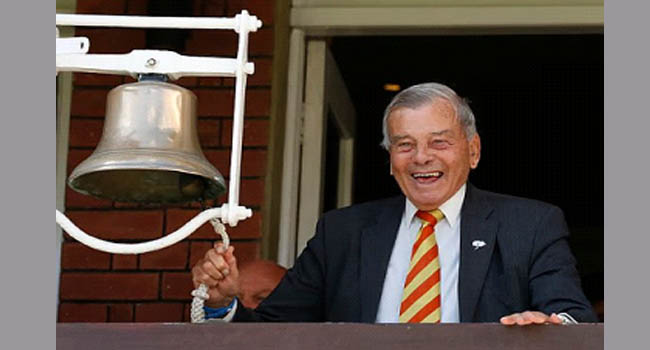 1983 உலக  கோப்பை இறுதிப் போட்டியில் போட்டியிட்ட நடுவர் டிக்கி பேர்ட்  காலமானார்