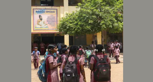தமிழக பள்ளிகளில் அரசியல் நடவடிக்கைகளுக்கு முதல்வர் விஜய் தடை