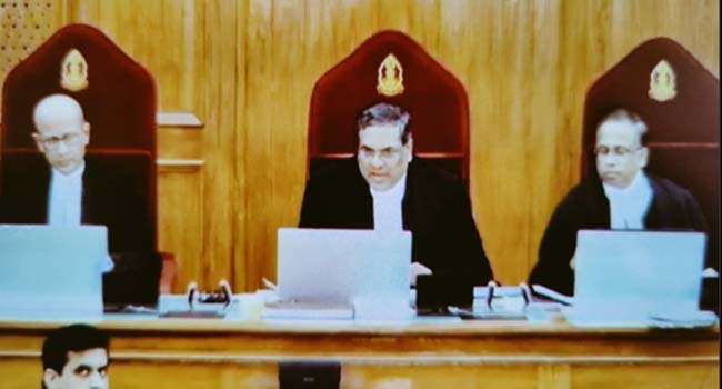 விசாரணை முடியும் வரை வழிபாட்டுத் தலங்களில் ஆய்வு நடத்தக் கூடாது: இந்திய உச்ச நீதிமன்றம்