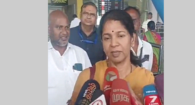 வட இந்தியர்கள் தமிழ் கற்கட்டும்: கனிமொழி