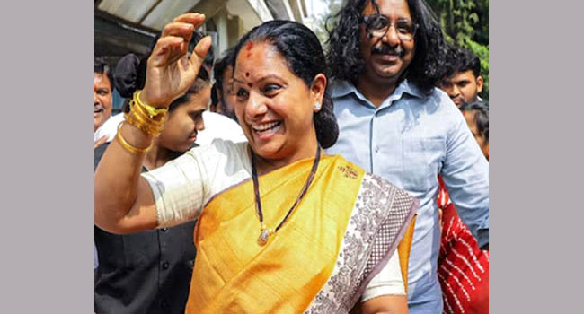 சர்வோதயா தெலுங்கானா கட்சியை ஏப்ரல் 25-ம் தேதி தொடங்குகிறார் கவிதா