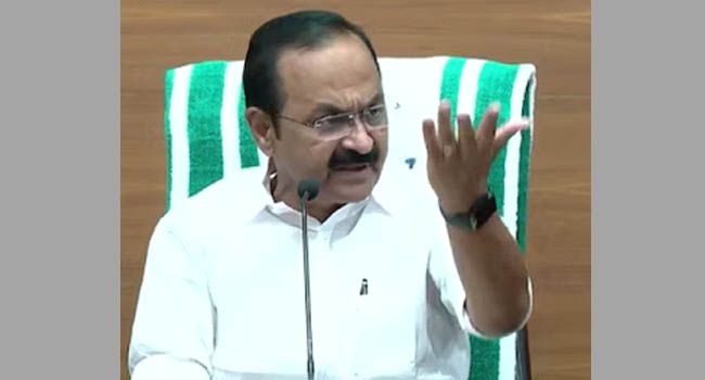 கேரளம்: ஓணம் பண்டிகையை முன்னிட்டு கேரளாவின் புதிய அதிகாரப்பூர்வ பெயராக அறிவிப்பு