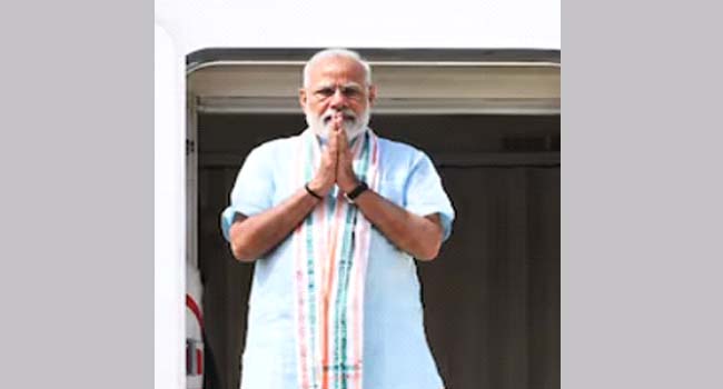 டெல்லி விமான நிலையத்தில் 45 நிமிடங்கள் காத்திருந்தார் பிரதமர் மோடி