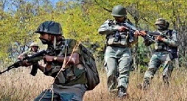 காவல்துறையுடனான மோதலில் இரண்டு பெண் நக்சலைட்டுகள் சுட்டுக்கொலை