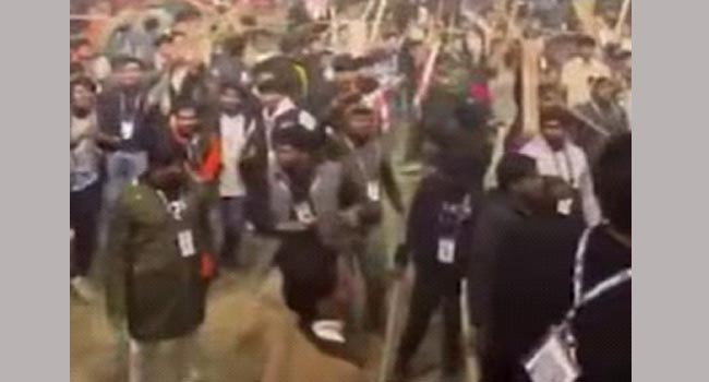 வங்கதேசத்தில் ராக் கச்சேரியில் இஸ்லாமிய கும்பல் வன்முறை : 20 பேர் காயம்