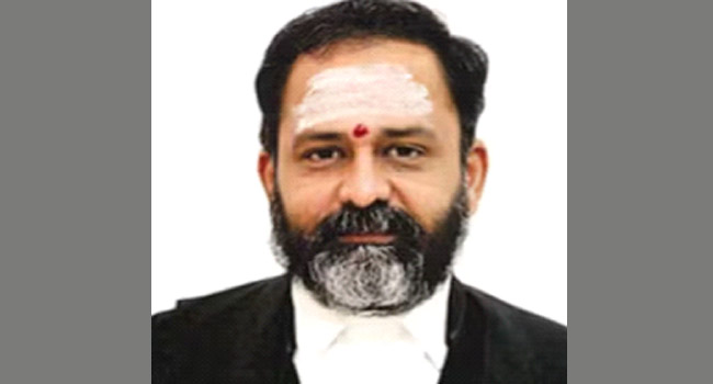 சென்னை உயர்நீதிமன்ற நீதிபதி மீது பதவி நீக்கம் செய்ய திமுக தீர்மானம்கொண்டு வருகிறது