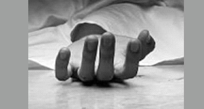 டெல்லியில் வீட்டில் தாய் மற்றும் இரண்டு மகன்கள் தற்கொலை