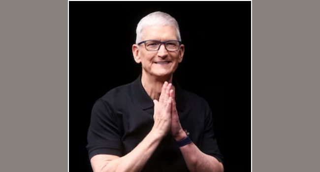 தலைமை நிர்வாக அதிகாரி பதவியை ராஜினாமா செய்தார் டிம் குக்