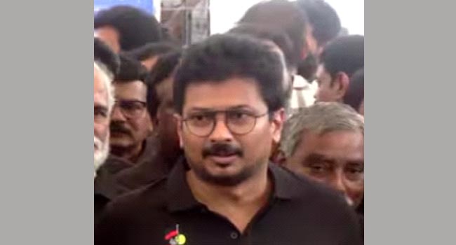 பட்ஜெட்டில் எதுவும் இல்லை: விஜய்க்கு உதயநிதி கண்டனம்